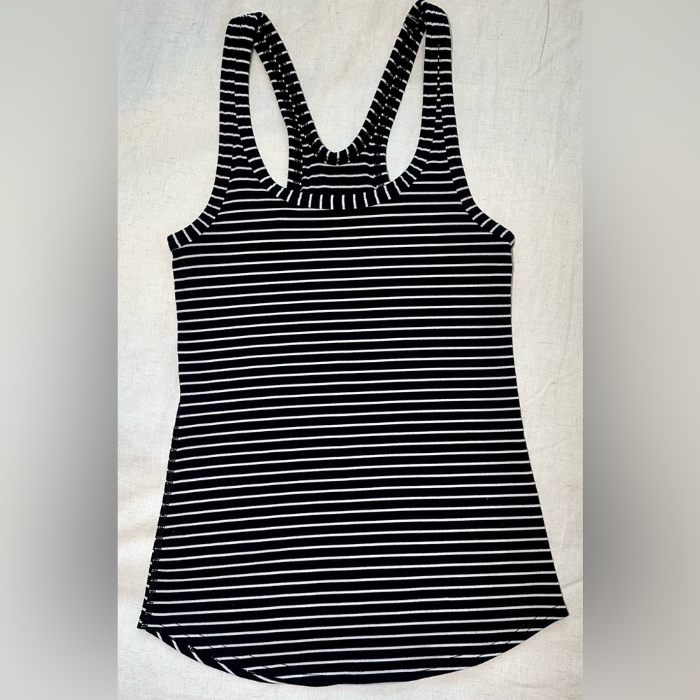 Lululemon tank top